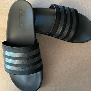 Women’s Adidas slide shoes